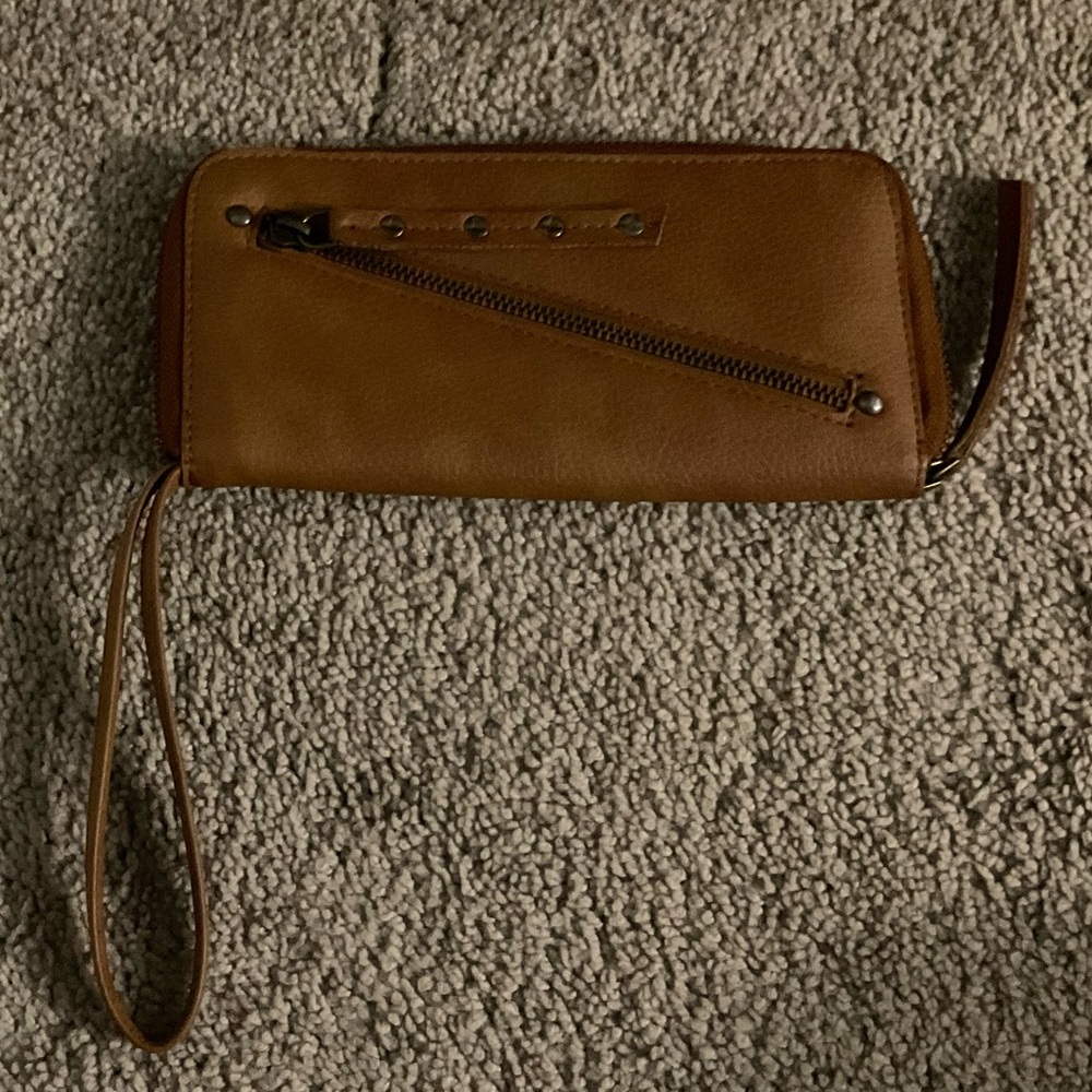 FREE PEOPLE - Brown Tan Distressed Vegan Wallet
